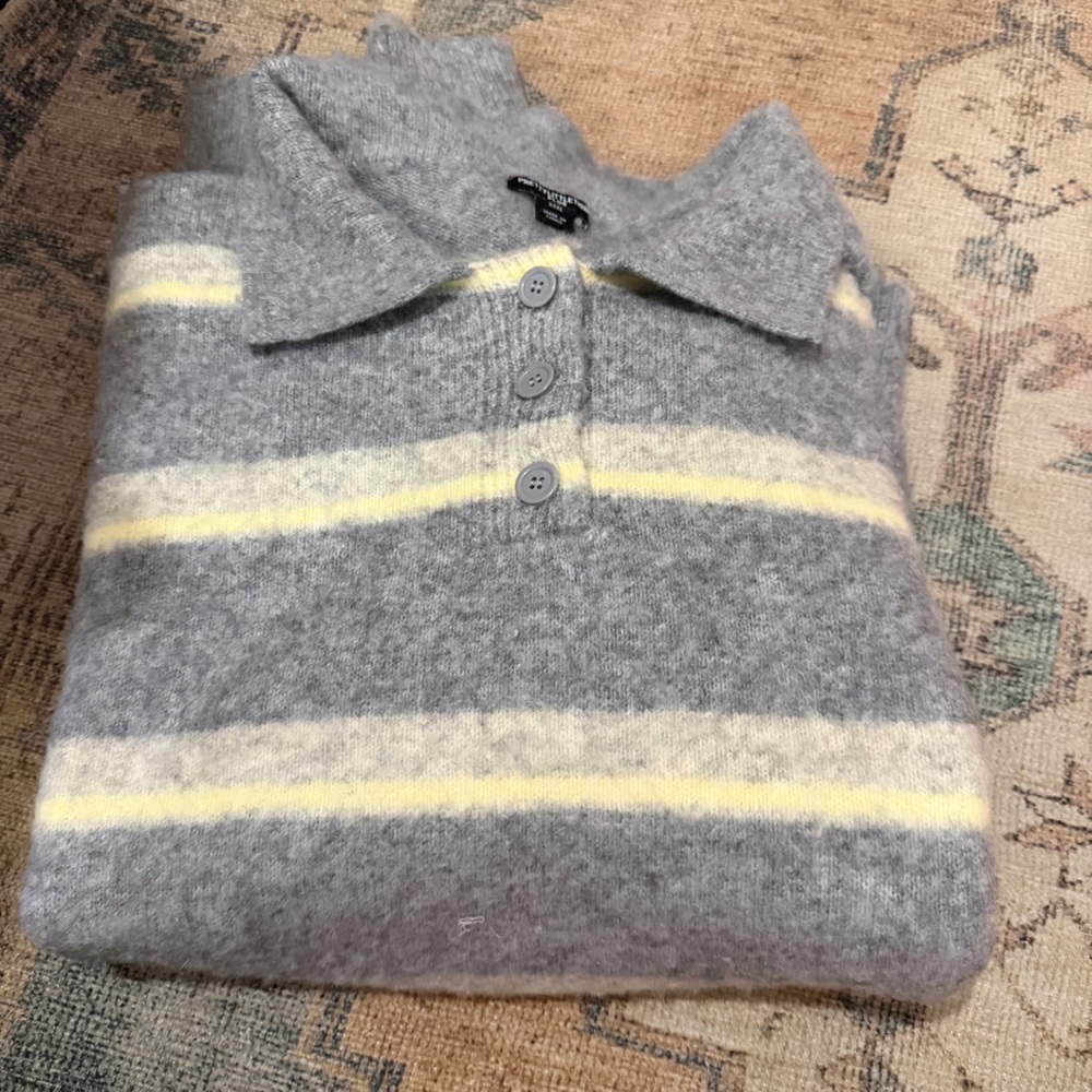 PrettyLittleThing Plus Gray Fuzzy Knit with Pale Yellow Stripe